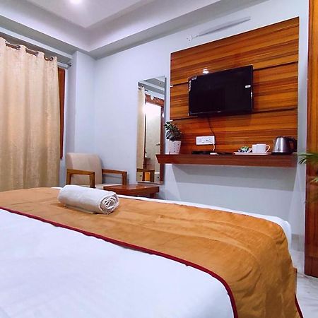 Spring Sky Haridwar By Shrigo Hotels Exterior photo